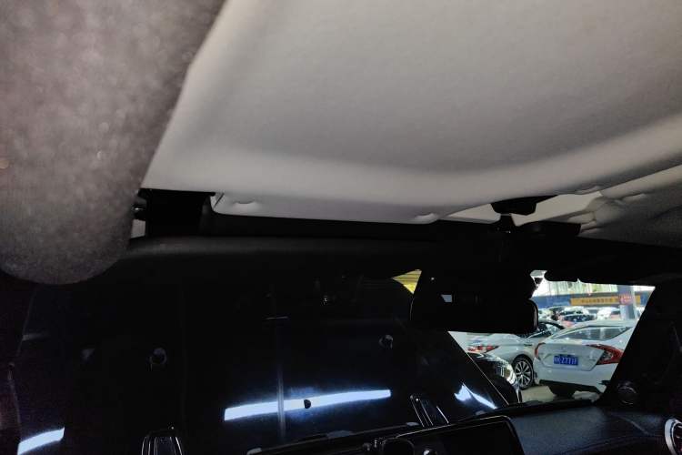 Used BAIC Off-Road BJ40 2020 2.0T Automatic Four-Wheel Drive Urban Hunter Edition Chivalrous Type Headliner