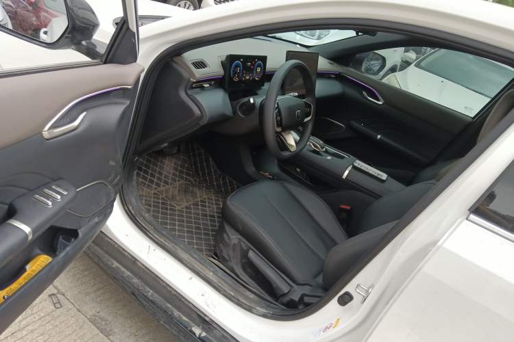 Used CHANGAN Eado 2026 Model, Fourth Generation, 1.5T 500Bar Enjoyment Edition Driver Seat