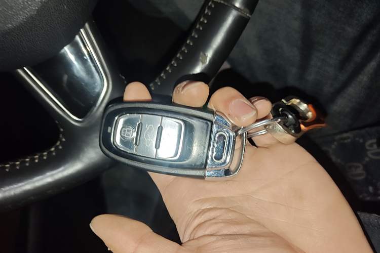 Used Audi A8 2013 A8L 50 TFSI quattro Comfort model
