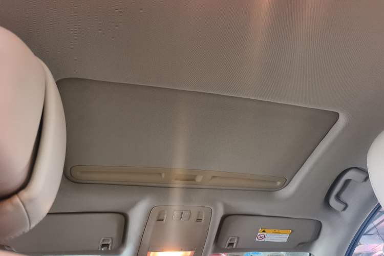 Used Buick Regal 2014 2.0L Elite Fashion Edition Headliner