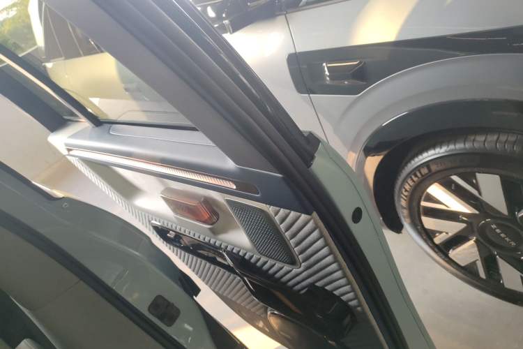 Used Zeekr MIX 2025 Long-Range Intelligent Driving Edition
