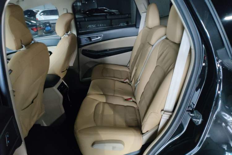 Used Ford Edge 2016 EcoBoost 245 Two-Wheel-Drive Titanium 5-Seater