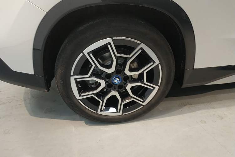 Used BMW iX1 2023 xDrive30L X Design Package