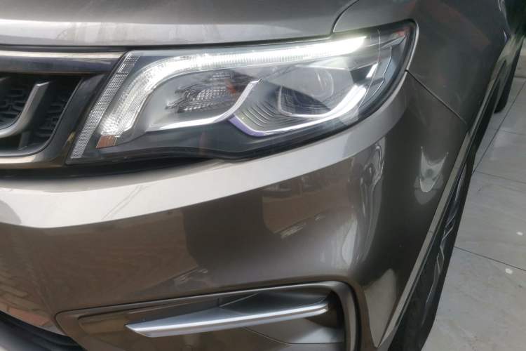 Used Geely Auto Emgrand X7 Sport 2018 1.8TD Automatic Two-Wheel Drive Smart Connect 4G Internet Edition