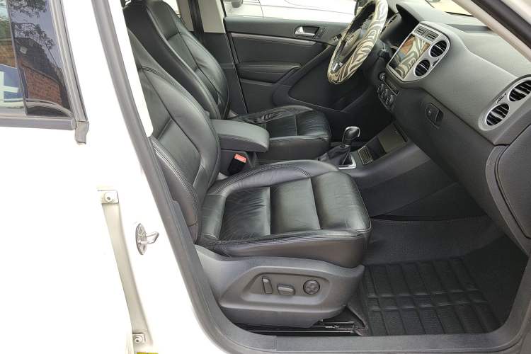 Used Volkswagen Tiguan L 2013 1.8 TSI Automatic Two-Wheel Drive Comfort Edition
