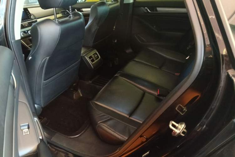 Used Honda Accord 2018 260TURBO Luxury Edition China V Emission Standard Left Rear Seat