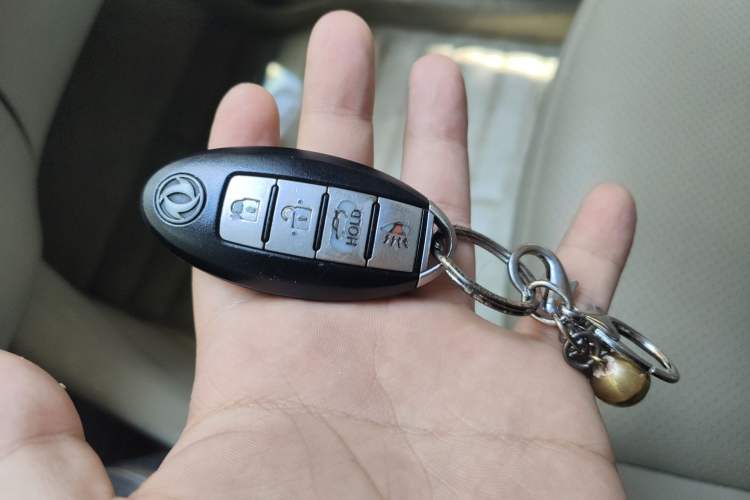 Used Dongfeng Aeolus A60 2014 1.6L Manual Luxury Model
