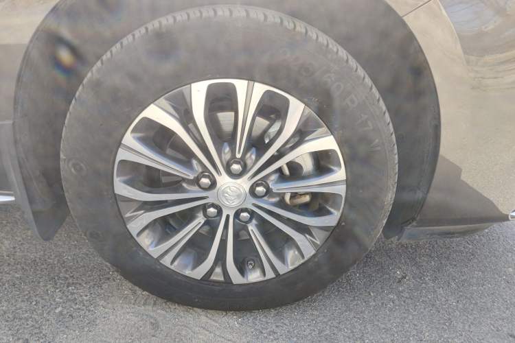 Used Buick GL8 2023 Land Executive Class Smart Enjoyment Model