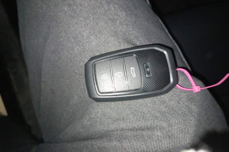 Used Toyota RAV4 2022 2.0L CVT Two-Wheel Drive Fashion Plus Edition
