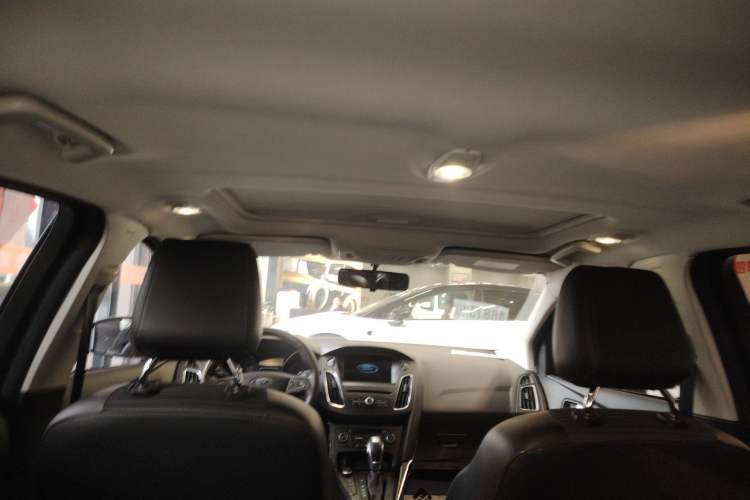 Used Ford Focus 2018 Hatchback Classic EcoBoost 180 Automatic Elite Model
