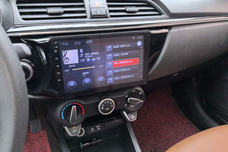 Used Kia KX Cross 2017 1.4L AT GLS Audio And AC Panel