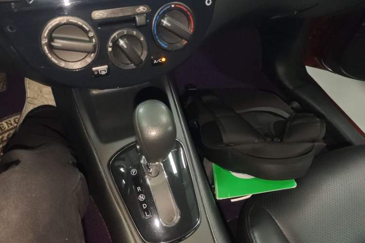 Used Nissan Tiida 2014 1.6L CVT Comfort Model
