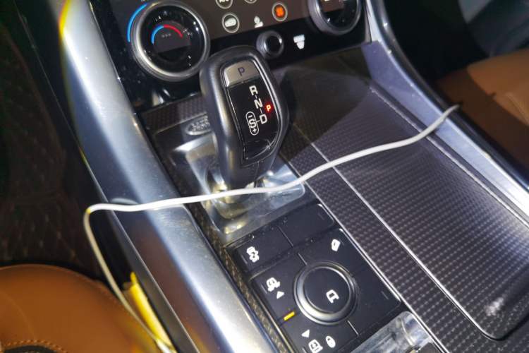 Used Land Rover Range Sport 2018 3.0 SC V6 HSE DYNAMIC Gear Lever