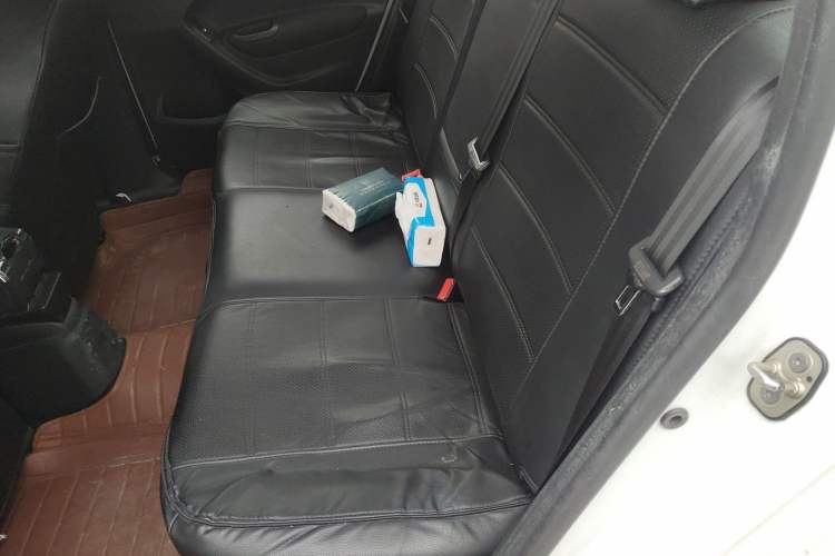 Used Peugeot 301 2014 1.6L Manual Luxury Edition