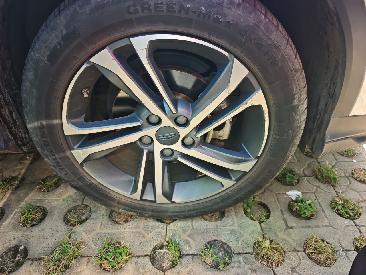 Geely Auto Coolray 2021 1.4T DCT Diamond Edition — снимка 8