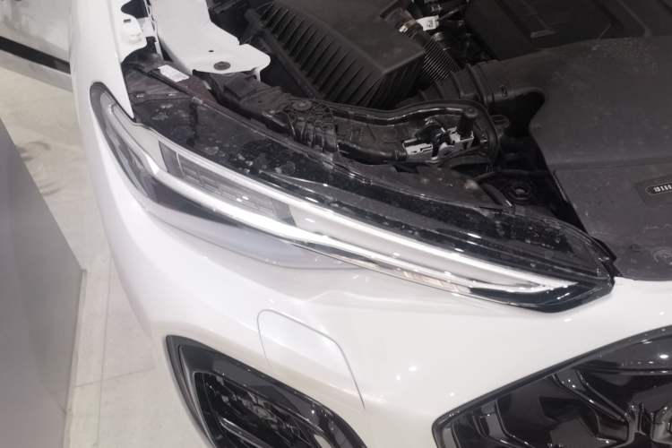 Used Audi Q5L 2026 Model Range: Intelligent Hybrid Premium Edition Right Front Headlight