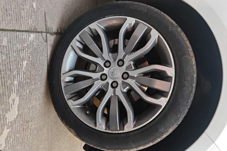 Used Land Rover Range Sport 2016 3.0 SC V6 HSE DYNAMIC Right Front Wheel Hub