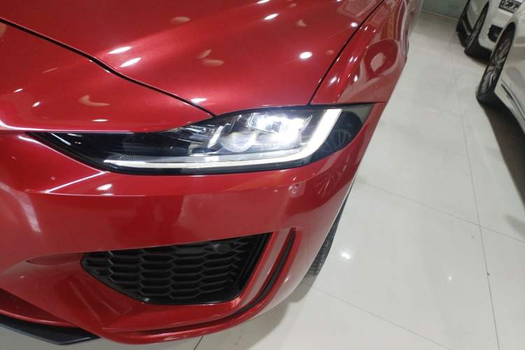 Used Jaguar XEL 2021 2.0T 250 PS Black Edition Sport Version