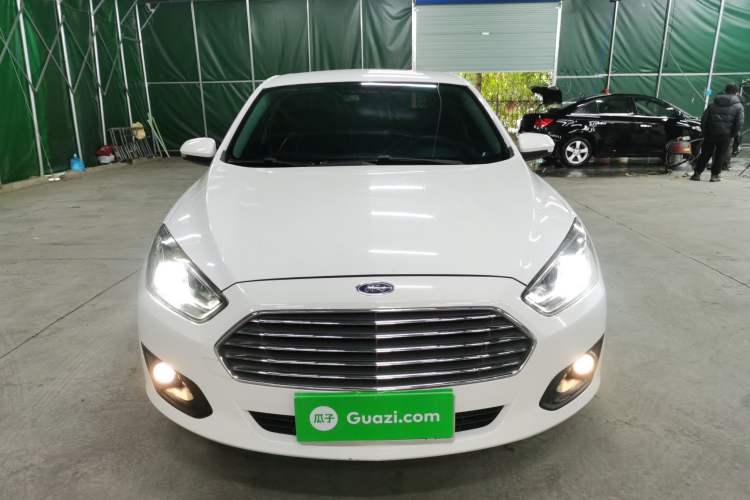 Used Ford Escort 2015 1.5L Manual Comfort Model
