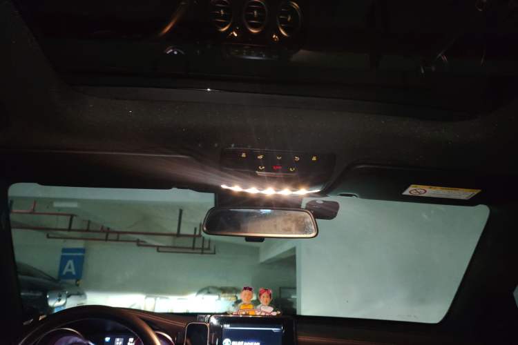 Used Mercedes-Benz GLC 2018 GLC 260 4MATIC Luxury Model