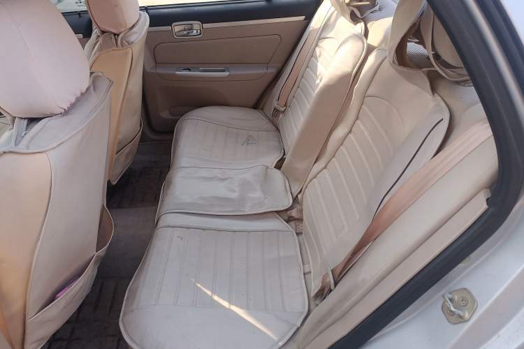 Used Geely Auto Liberty Ship 2011 1.3L Manual Fashion Edition
