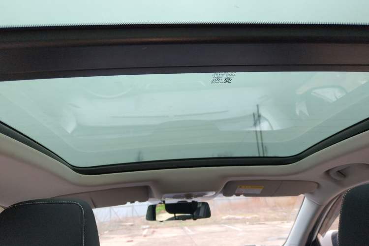 Used Roewe RX3 2020 1.6L CVT 4G Connected Ultra-Fun Elite Edition