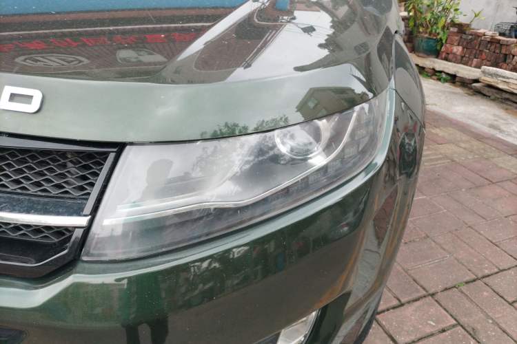 Used Land X7 2015 2.0T Panoramic Prestige Edition
