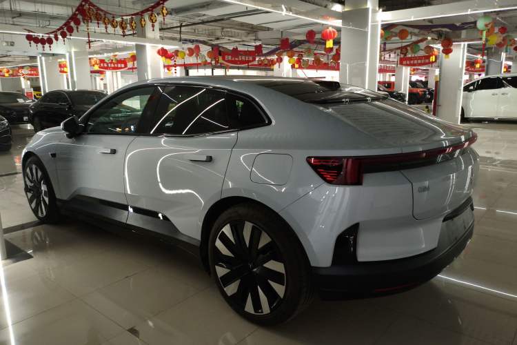 Used Polestar 4 2023 Single Motor Standard Range PLUS