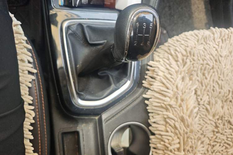 Used CHANGAN CS35PLUS 2018 1.6L Manual Changlian Edition China V Standard Gear Lever