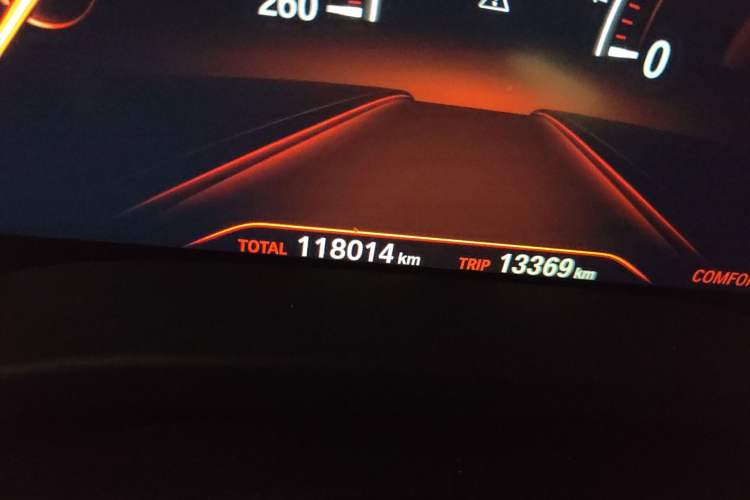 Used BMW X3 2019 xDrive25i M Sport Package Odometer Close Up