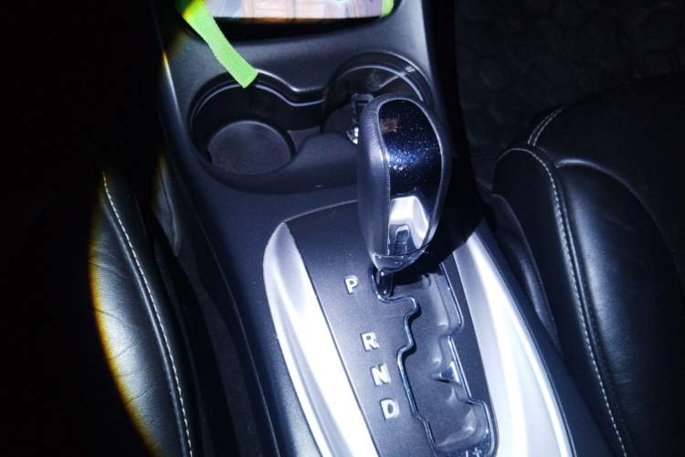 Used Dodge Journey 2013 2.4L Two-Wheel Drive Luxury Version