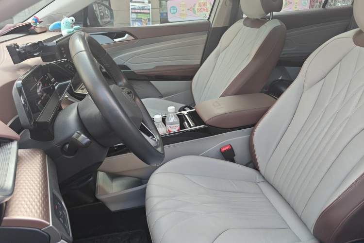 Used Volkswagen ID.6 X 2022 Intelligent Long-Range Version
