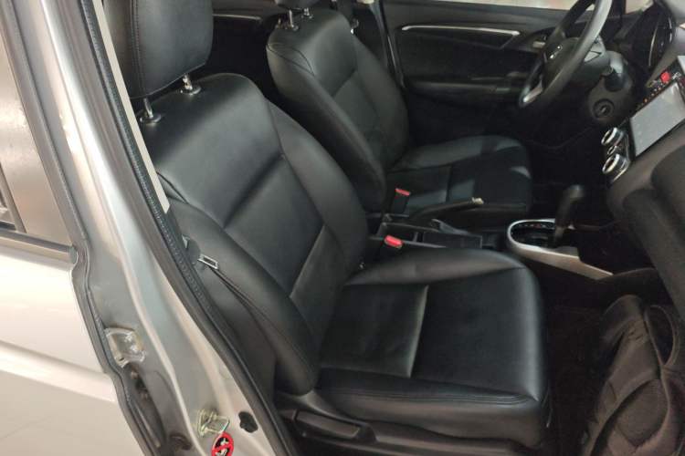 Used Honda Fit 2014 1.5L SE CVT Fashion Model