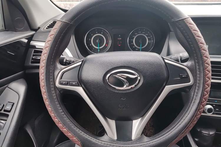 Used Soueast V5 Lingzhi 2015 Plus 1.5L Manual Smart Edition Steering Wheel