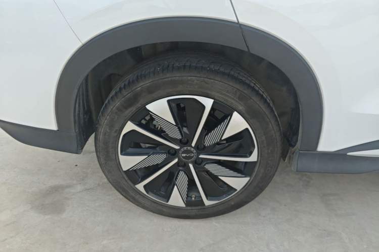 Used BYD Song PLUS New Energy 2025 DM-i 112KM Prestige Model Exterior 5