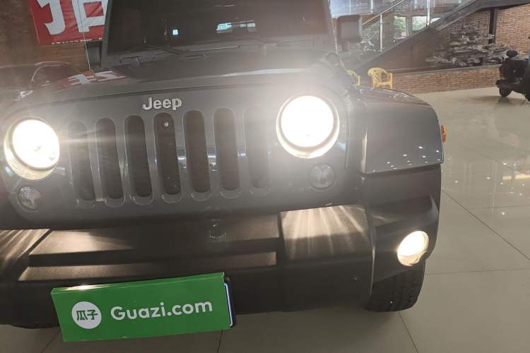 Used Jeep Wrangler 2015 2.8TD Sahara Four-Door Comfort Edition