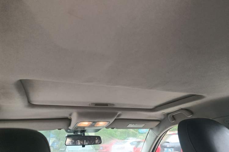 Used CHANGAN CS75 2014 1.8T Automatic Elite Model China IV Standard Headliner