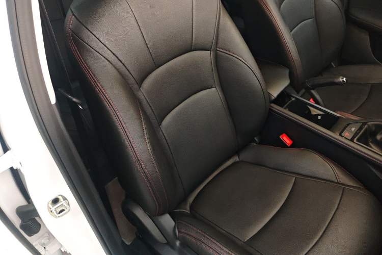 Used Roewe i5 2023 1.5L Manual Comfort Edition