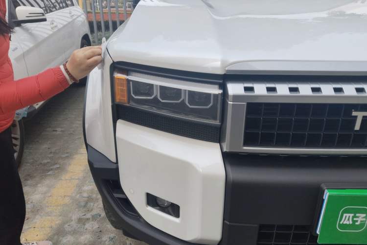 Used Toyota Prado 2025 2.4T All-Weather TX Version 5 Seats Right Front Headlight