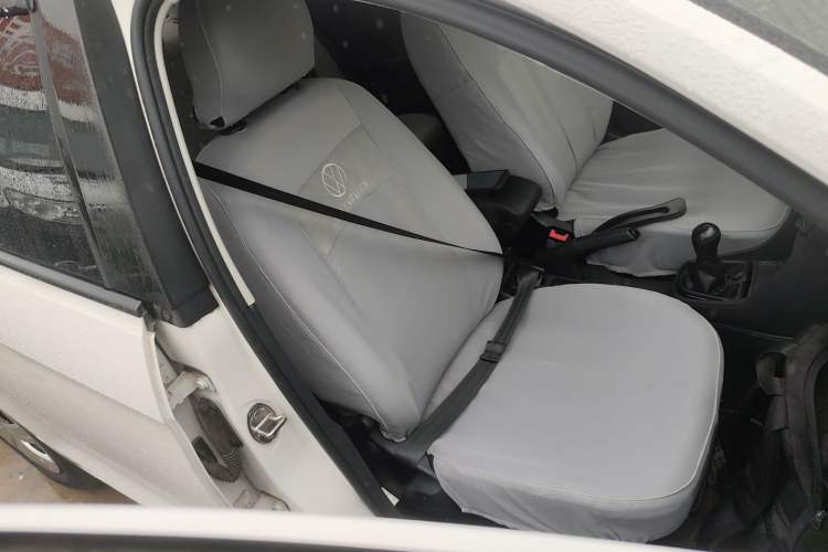 Used Volkswagen Jetta 2015 1.6L Manual Fashion Edition