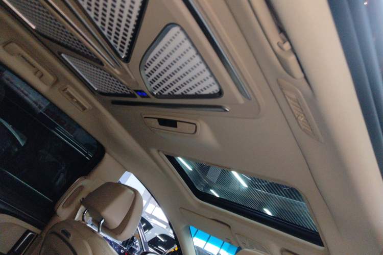 Used Buick GL8 2022 ES Landtrek 653T Luxury Edition