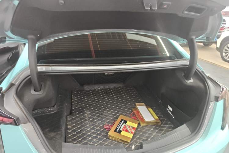 Used Cadillac CT5 2023 28T Platinum Edition Trunk