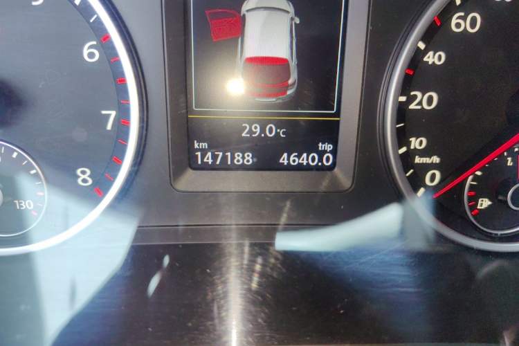 Used Volkswagen Tiguan 2015 2.0 TSI Automatic All-Wheel Drive Flagship Edition