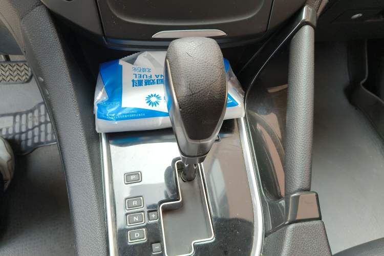 Used Dongfeng Aeolus AX7 2015 2.3L Automatic ZhiZun Version
