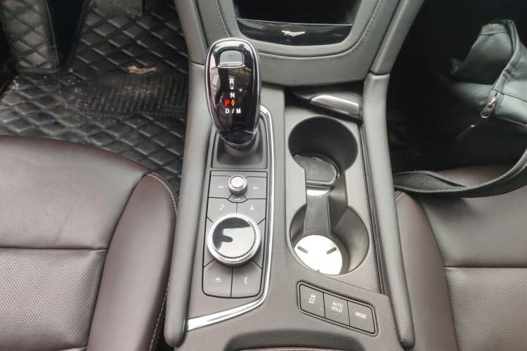 Used Cadillac XT6 2020 28T Six-Seater Four-Wheel-Drive Luxury Version Gear Lever