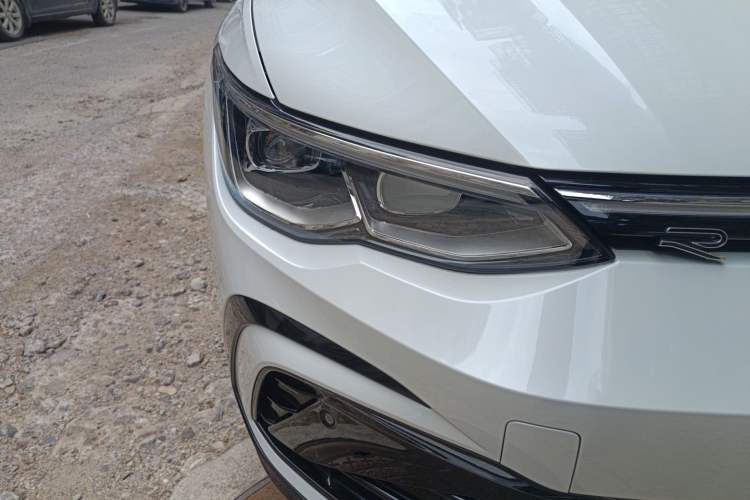 Used Volkswagen Golf 2023 Facelift 280TSI DSG R-Line Lite Right Front Headlight