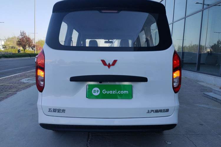 Used Wuling Hongguang New Energy 2024 All-Electric Model 300KM Standard Version Rear