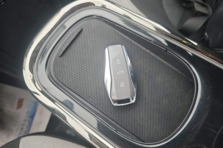 Used JAC Yiwei 3 2024 Zhi'ai Edition 330km Lite Vehicle Key