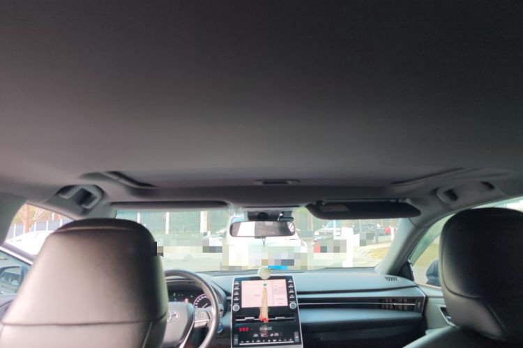 Used Toyota Avalon 2019 Dual-Engine 2.5L Luxury Edition China VI Standard Headliner