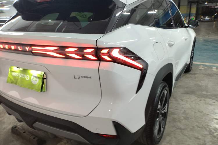 Used Geely Galaxy L7 2025 EM-i 115km Exploration+ Edition Exterior 3